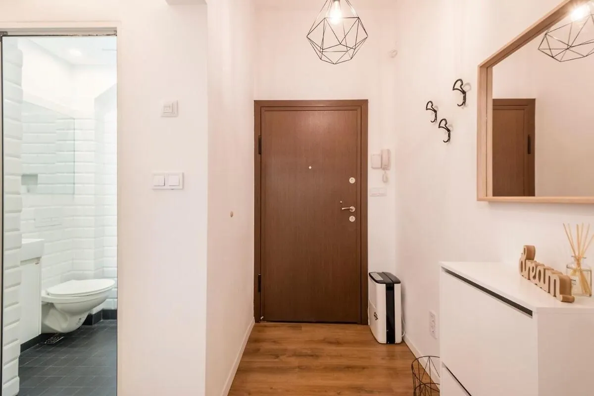 Top Centre 1 Bedroom Apt Next To Vitosha Blvd. Sofia Apartment